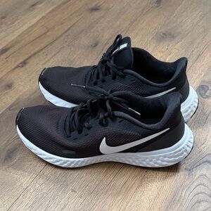 Nike Black and White Athletic Sneakers